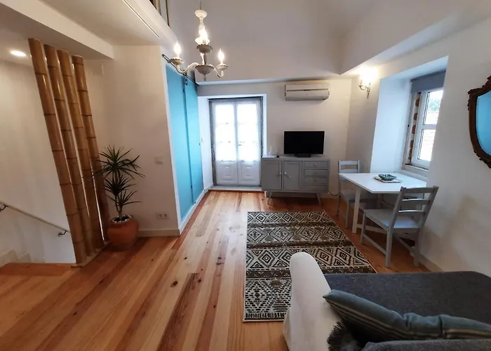 Lisbon Castle Apartment